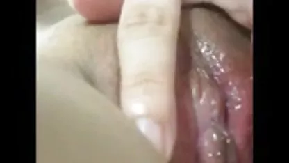 বালিকা একাকী জাপানি