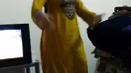 পাকিস্তানি বেশ্যা 1