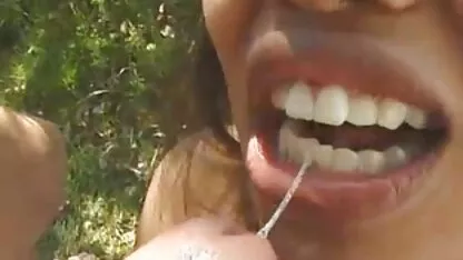 মেয়ে সমকামী!! - হাতে