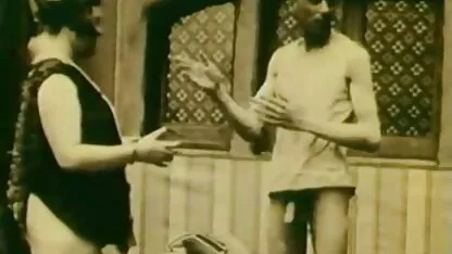 স্তন্যপান হস্তমৈথুন এবং অনুনয় (1920 ক্লাসিক)