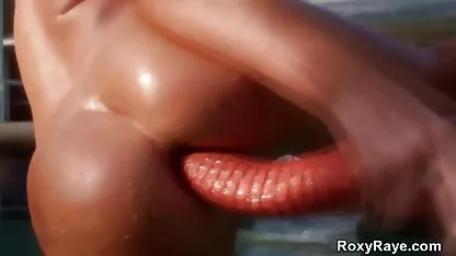 এক মহিলা বহু পুরুষ