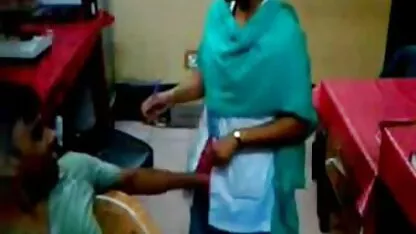 প্রযুক্তিবিদ ডাক্তার পুত্রমুরি হাসপাতালে খেলা