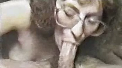 টাইট গুদের মেয়ের