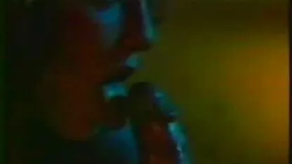 অ্যানি ছিটিয়ে (বা মৌখিক অ্যানি একটি সংখ্যা?) Dalamthroat