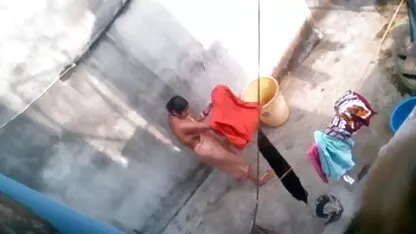 বাড়ীতে তৈরি