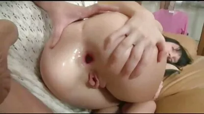 এক মহিলা বহু পুরুষ